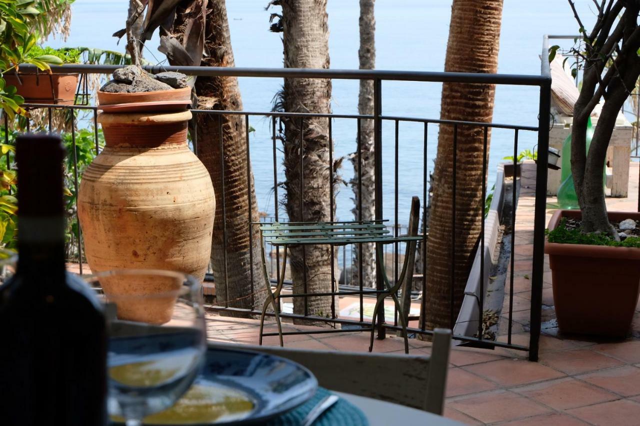 Villa Cavallaro อาชิเตรซซา ภายนอก รูปภาพ