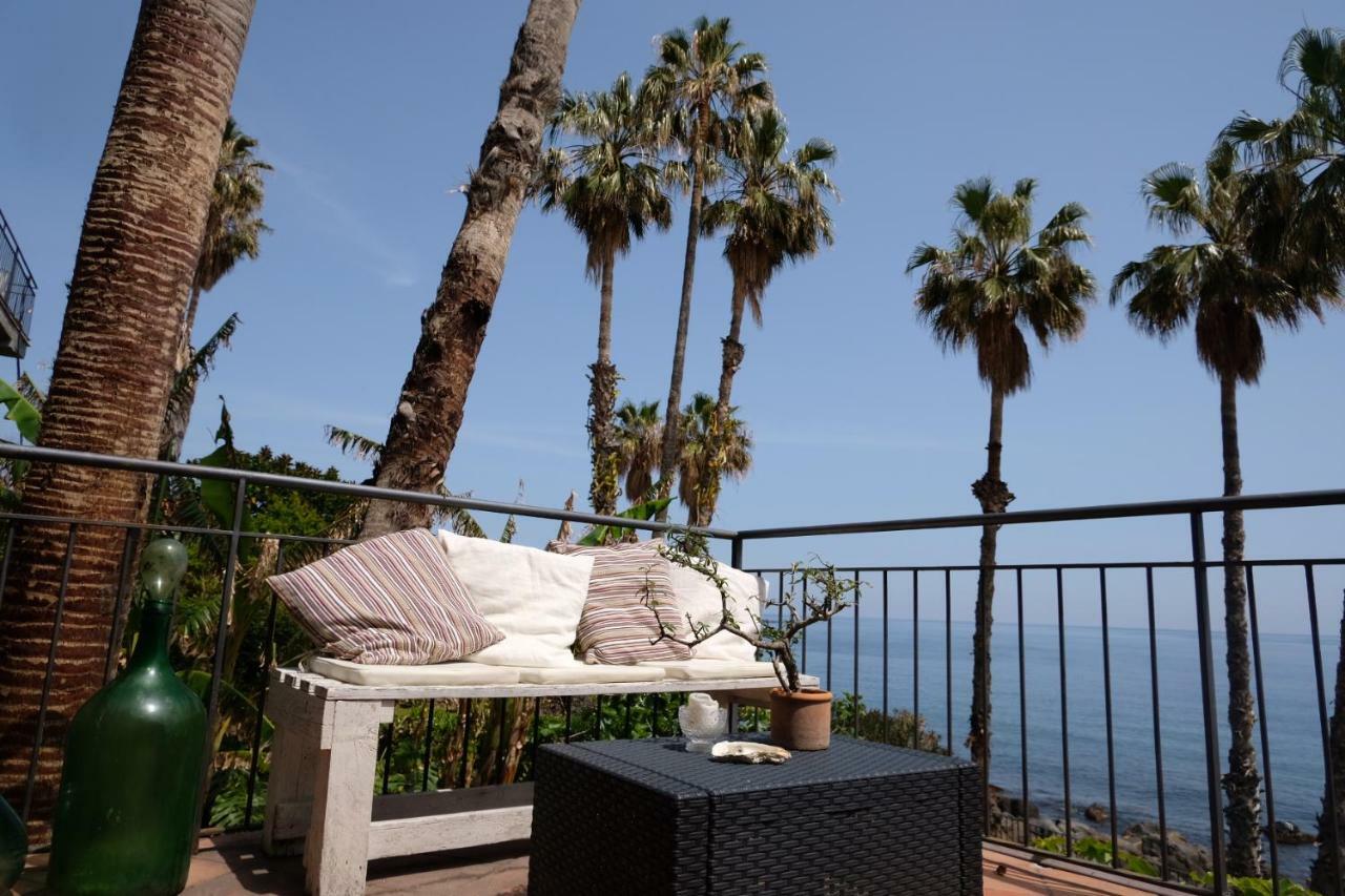 Villa Cavallaro อาชิเตรซซา ภายนอก รูปภาพ