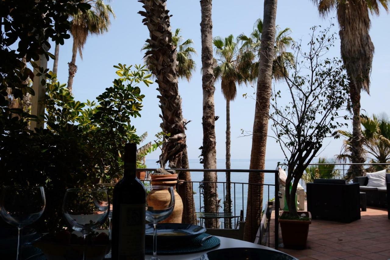 Villa Cavallaro อาชิเตรซซา ภายนอก รูปภาพ
