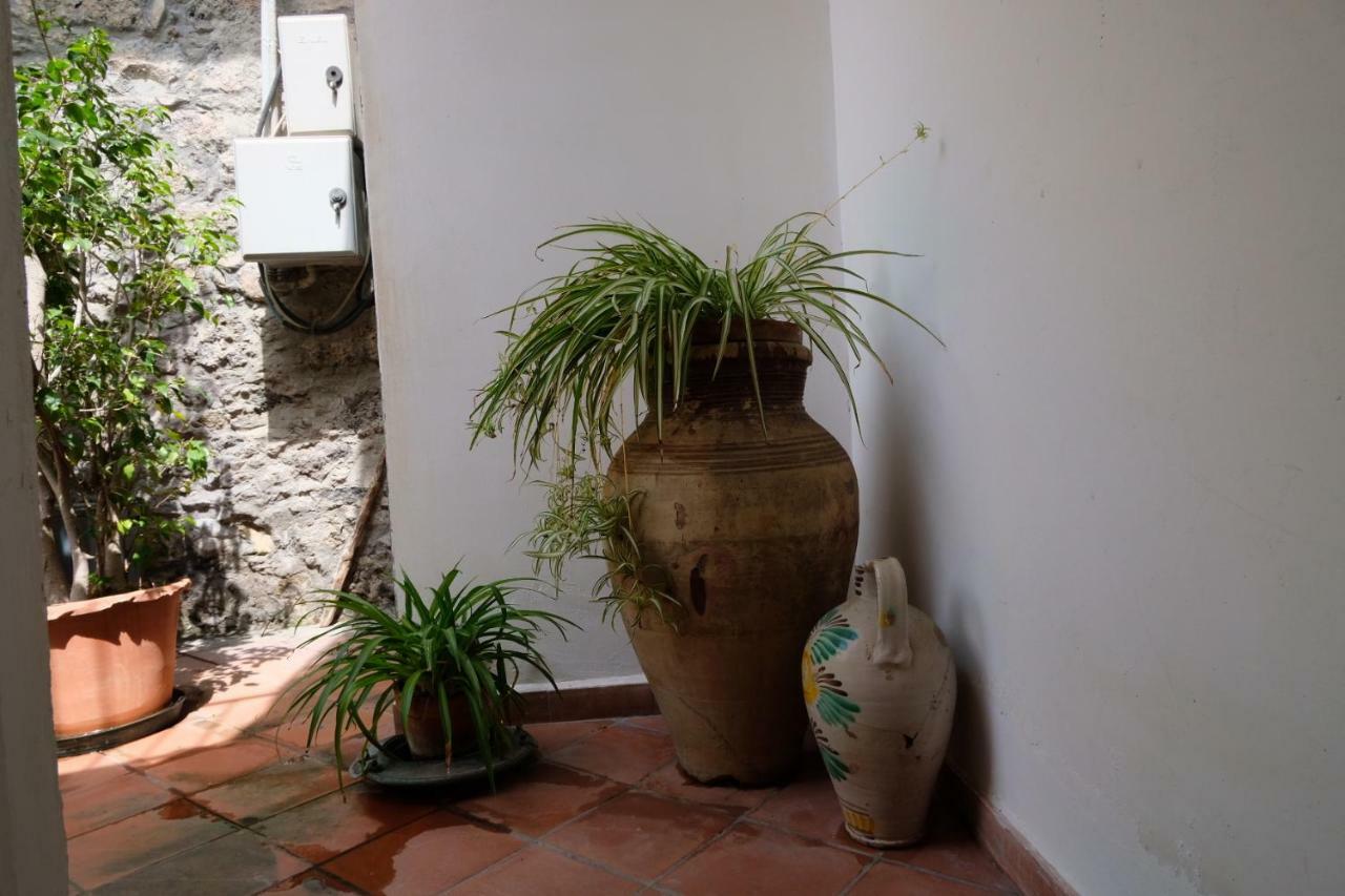 Villa Cavallaro อาชิเตรซซา ภายนอก รูปภาพ